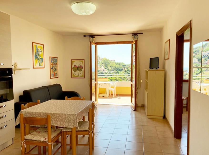 Capoliveri Appartamento Panoramico Con Terrazzo Esterno foto